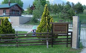 Chalet Likouresi Village